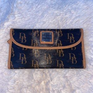 Dooney & Bourke Bags - dooney & bourke wallet Dooney & Bourke Bags - dooney & bourke wallet